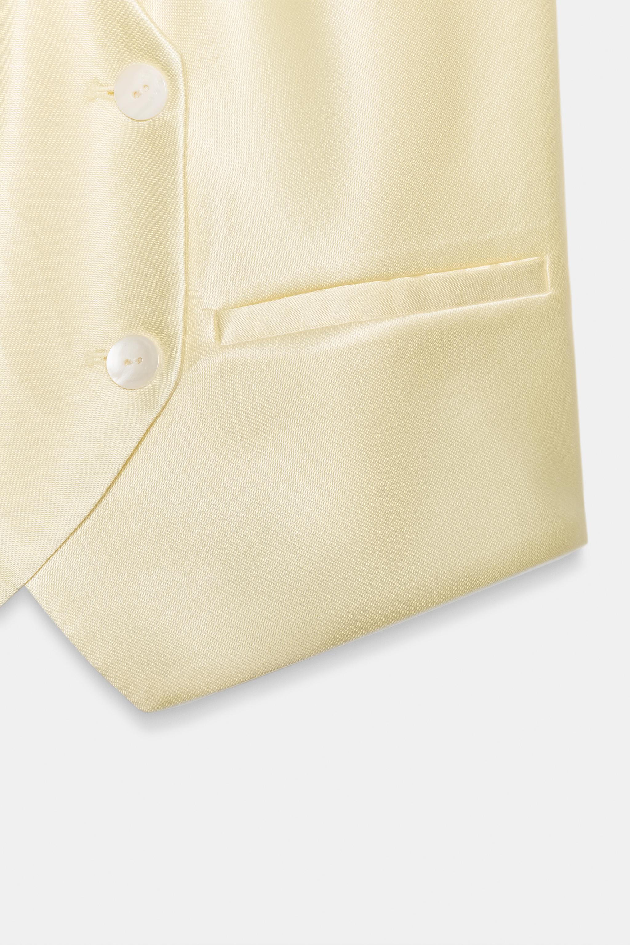 GILET SATINÉ À DEUX RANGÉES DE BOUTONS